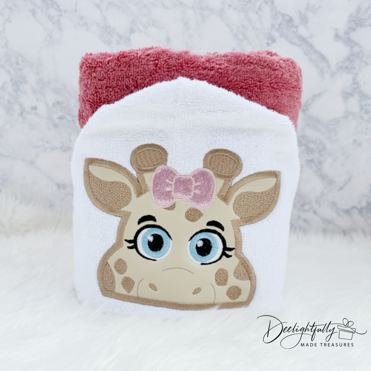 Character Hooded Towel - Girl Giraffe Rose